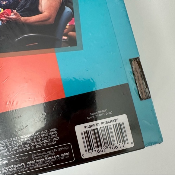 Crayola STEAM for 21st Century Learners Kit: Grades 6-8 - Picture 4 of 4